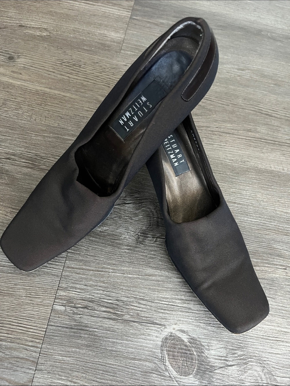 STUART WEITZMAN Vintage Brown Square-Toe Block Heel Pumps